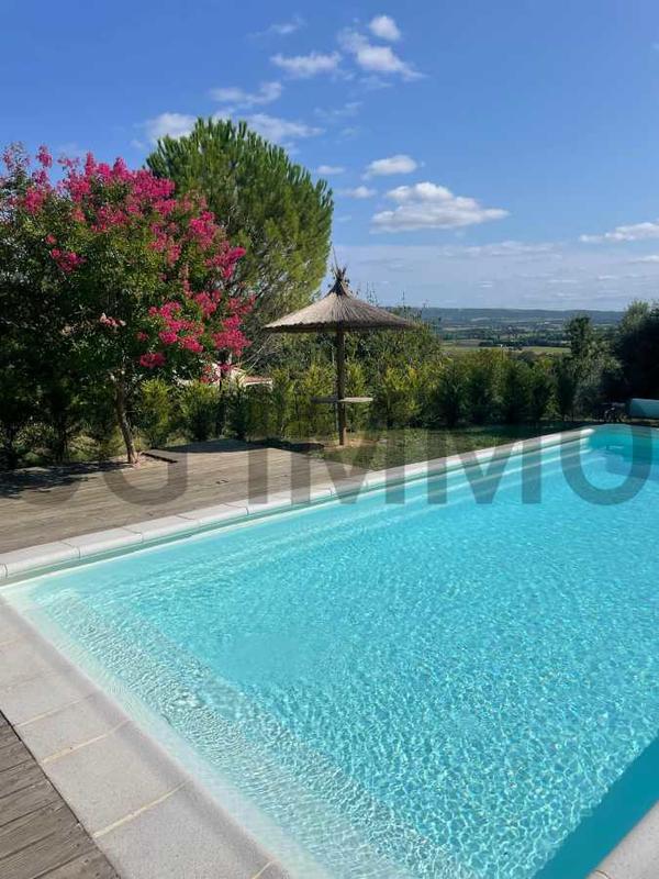 Maison - 184 m² - 6 pièces