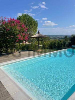 Maison - 184 m² - 6 pièces