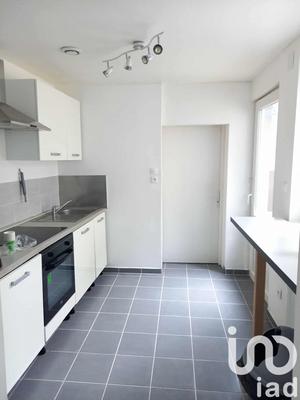 Maison - 90 m² - 6 pièces