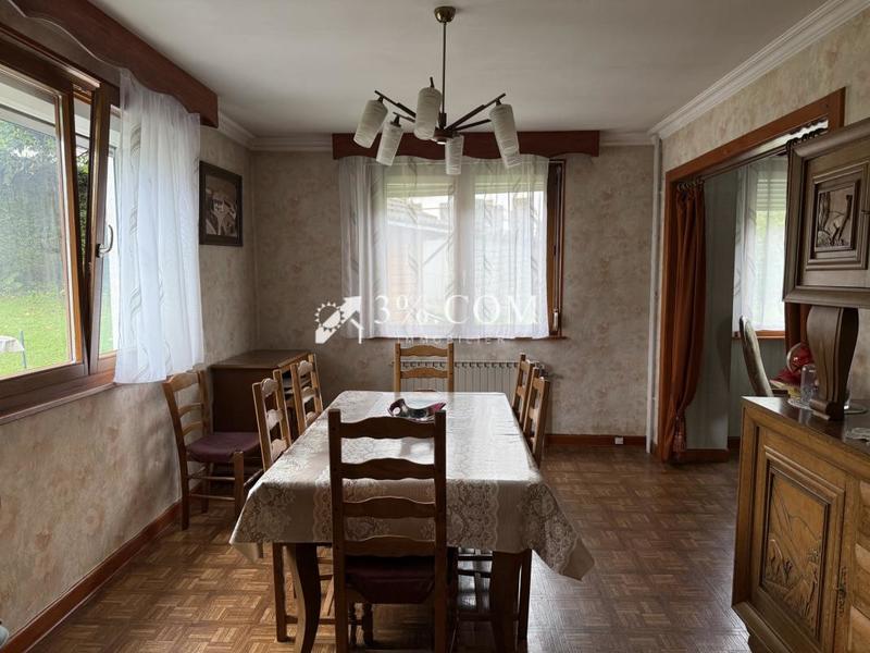 Maison - 102 m² - 6 pièces