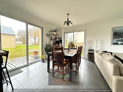 Maison - 100 m² - 6 pièces