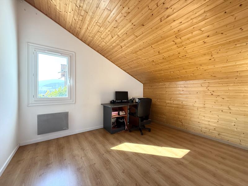 Villa - 102 m² - 7 pièces