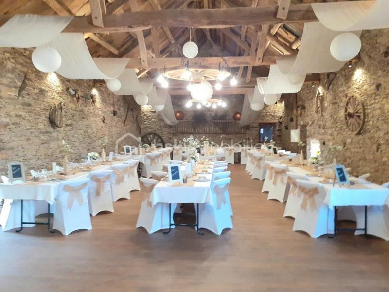 Propriété - 271 m² - 10 pièces