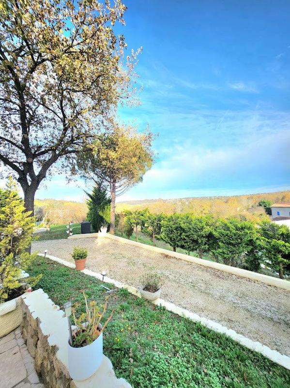 Maison - 195 m² - 6 pièces