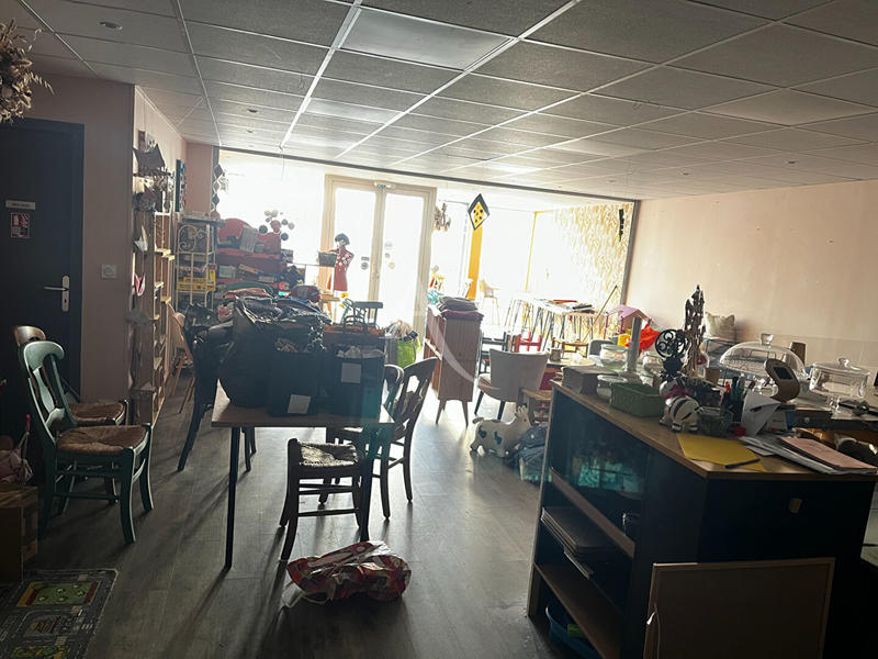 Local commercial - 175 m²