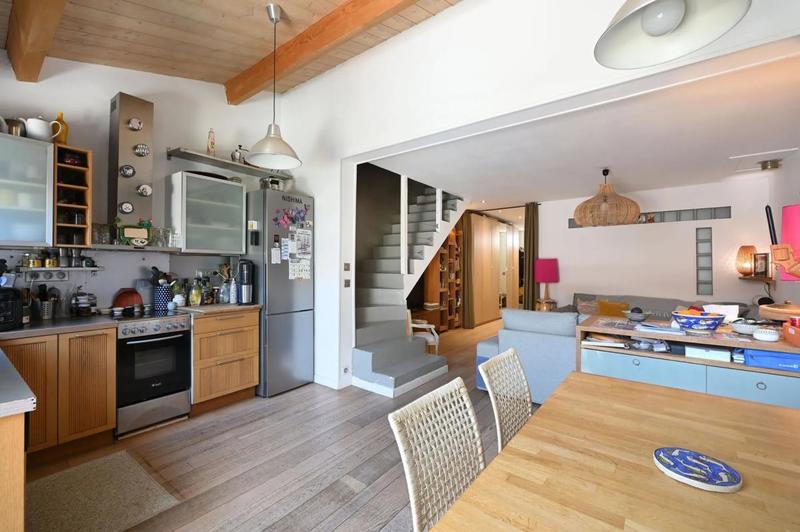 Maison de ville - 100 m² - 5 pièces