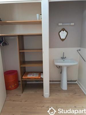 Chambre - 11 m² - 1 pièce