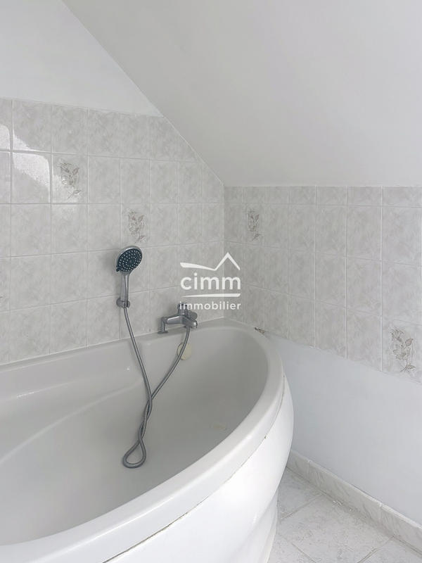 Maison - 101 m² - 6 pièces