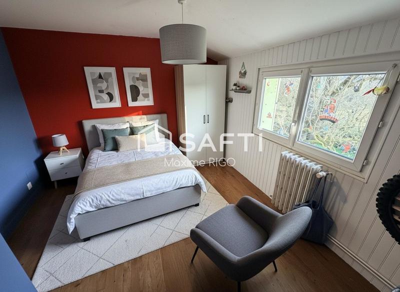 Maison - 88 m² - 5 pièces