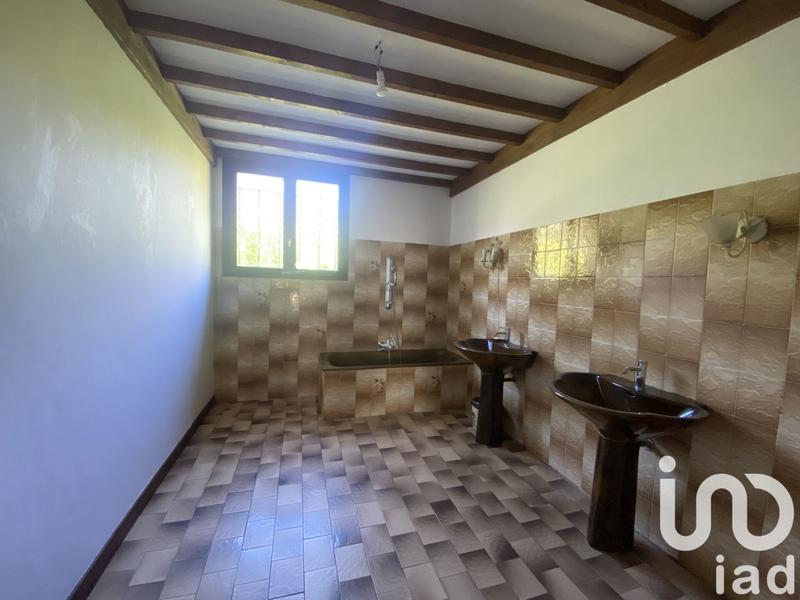 Maison - 254 m² - 7 pièces