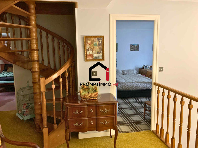 Maison - 388 m² - 13 pièces