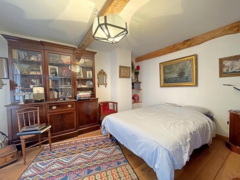 Maison de village - 285 m² - 8 pièces