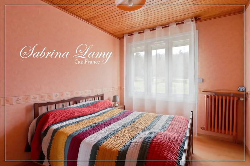 Maison - 90 m² - 5 pièces