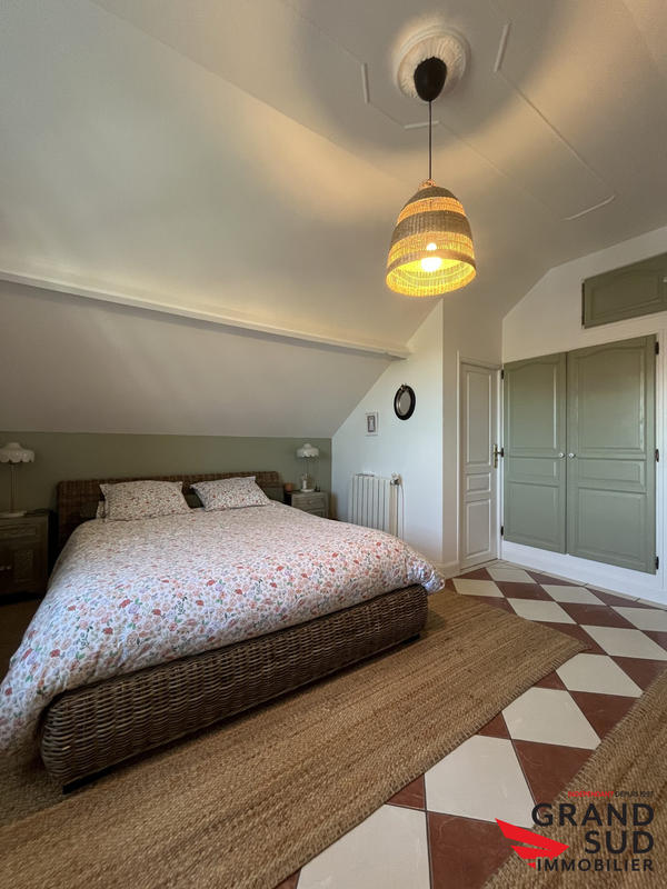 Maison ancienne - 177 m² - 6 pièces