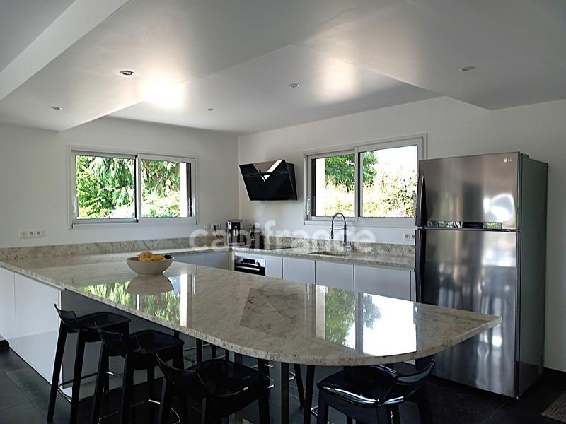 Maison - 116 m² - 6 pièces