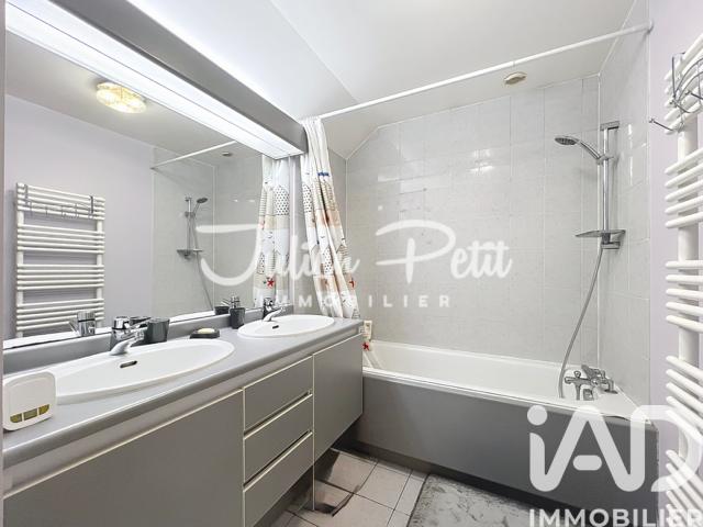 Maison - 170 m² - 8 pièces