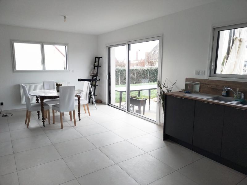 Maison - 92 m² - 4 pièces