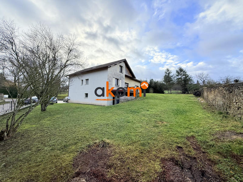 Maison - 167 m² - 8 pièces