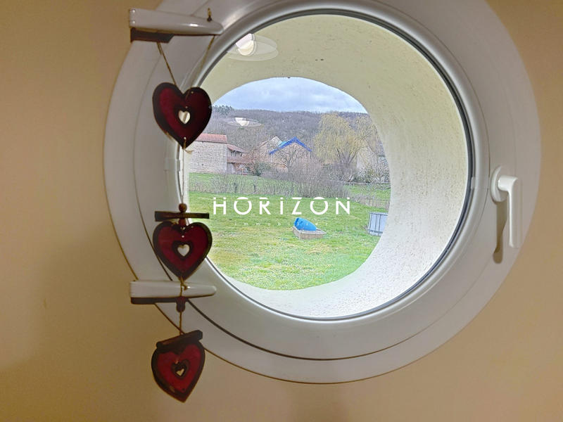 Maison ancienne - 183 m² - 7 pièces