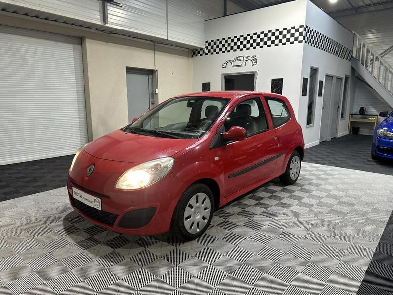 Renault Twingo II (X44) 1.2 i 16v 75 cv