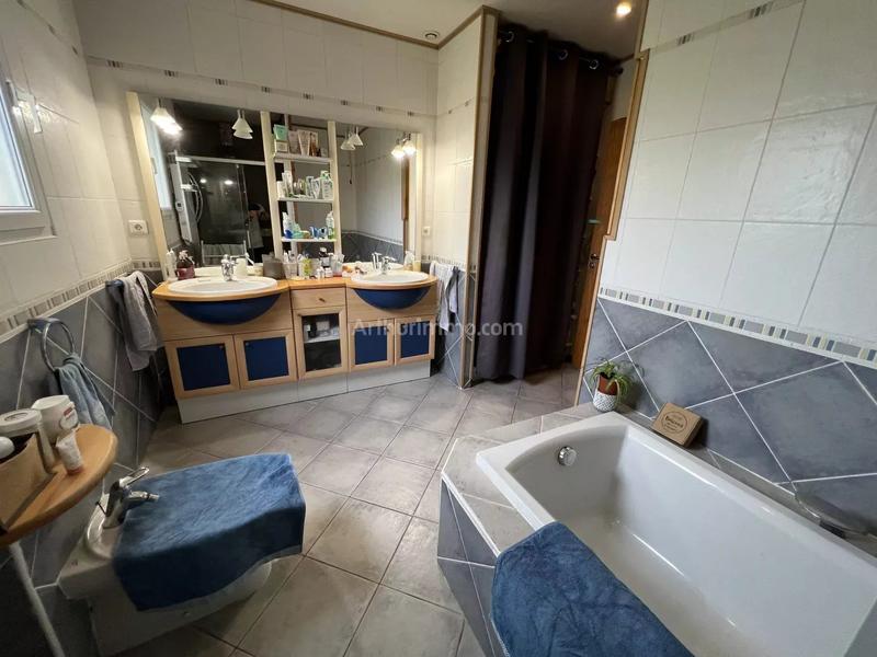 Maison - 155 m² - 5 pièces