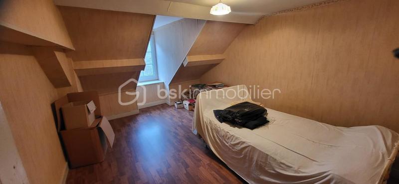 Maison de village - 200 m² - 9 pièces