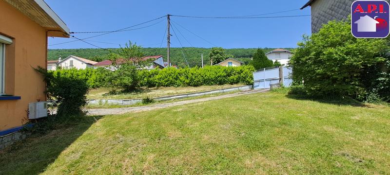 Maison - 220 m² - 8 pièces