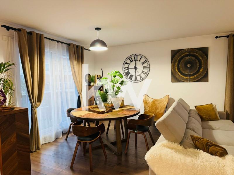 Appartement - 80 m² - 5 pièces