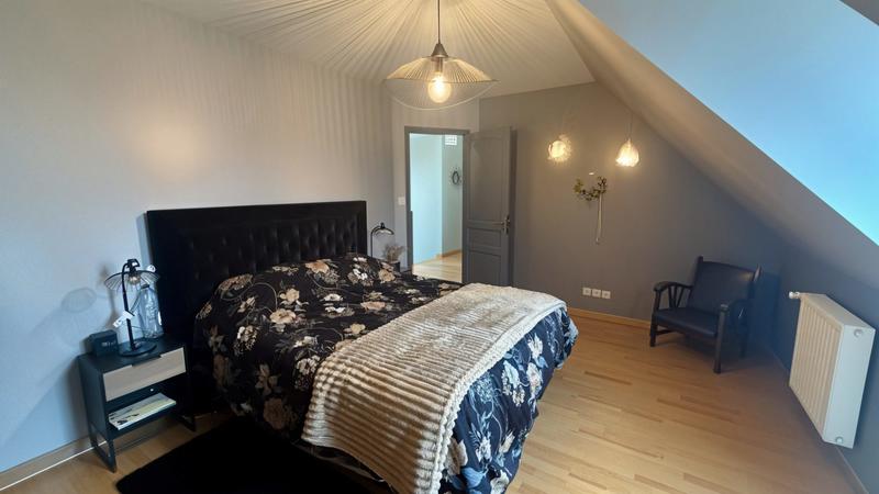 Maison - 137 m² - 7 pièces