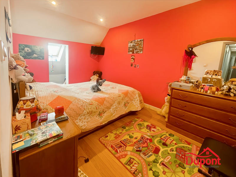 Maison traditionnelle - 168 m² - 7 pièces