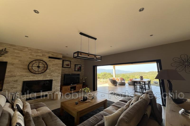 Villa - 277 m² - 10 pièces