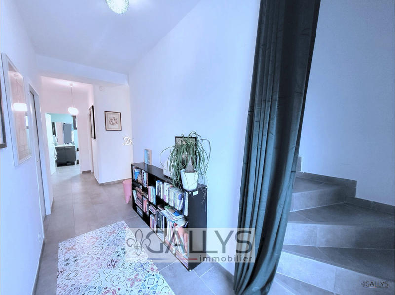 Maison contemporaine - 140 m² - 5 pièces