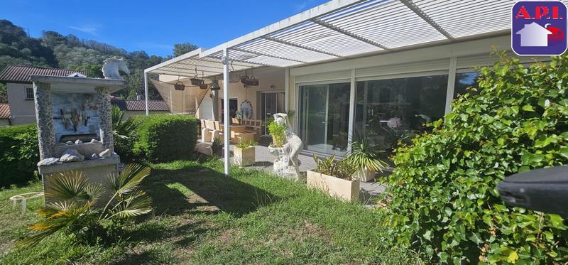 Maison - 180 m² - 4 pièces