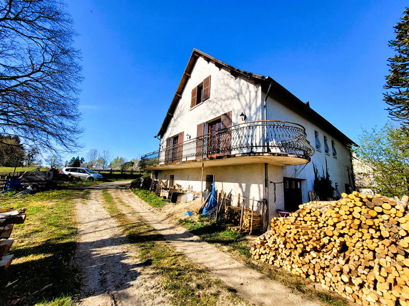 Maison - 177 m² - 7 pièces