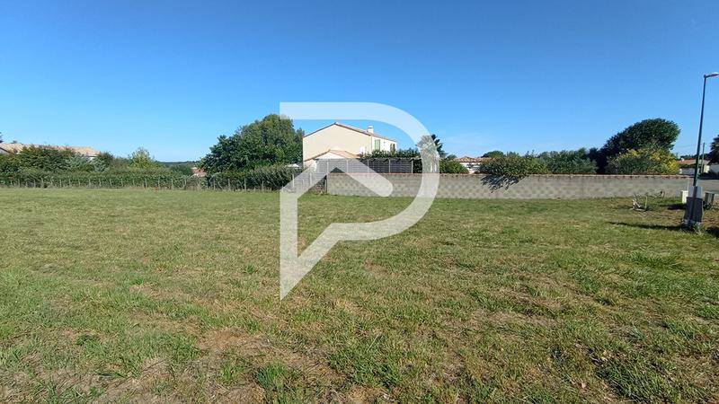 Terrain - 700 m²