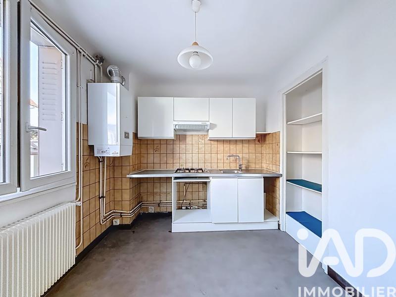 Appartement - 65 m² - 5 pièces