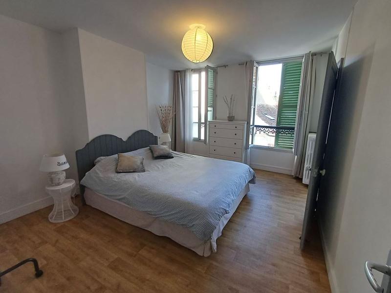 Maison de ville - 100 m² - 5 pièces