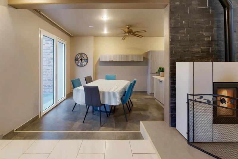 Maison - 273 m² - 8 pièces