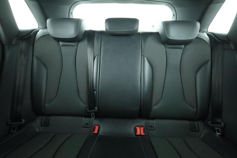 Audi A3 sportback 1.6 Tdi s line 110 ch