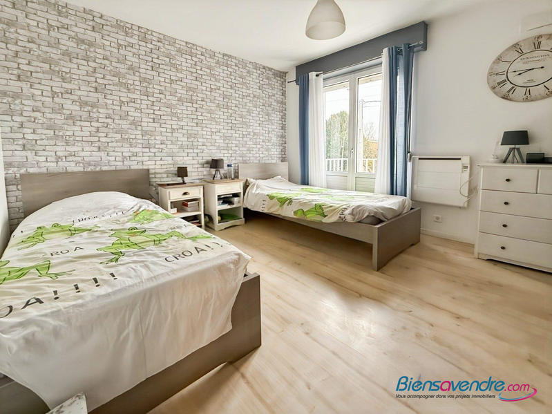 Maison - 140 m² - 6 pièces