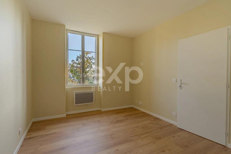 Appartement - 90 m² - 4 pièces