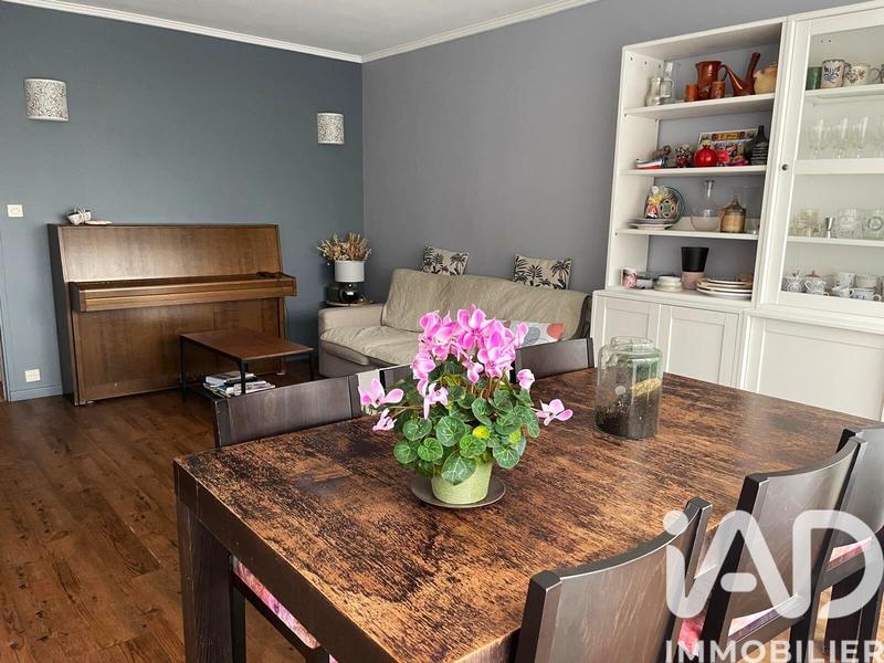 Appartement - 84 m² - 4 pièces