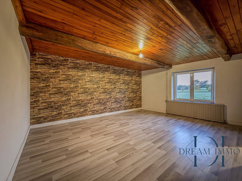 Maison - 230 m² - 7 pièces