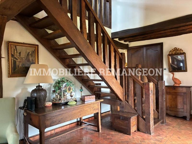 Demeure - 163 m² - 6 pièces