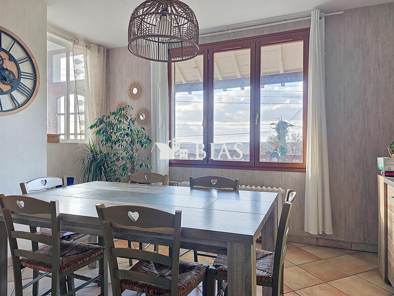 Maison - 132 m² - 7 pièces