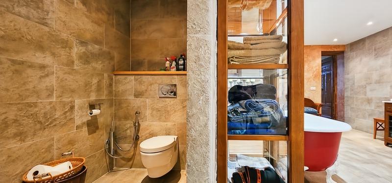 Maison en pierre - 363 m² - 10 pièces