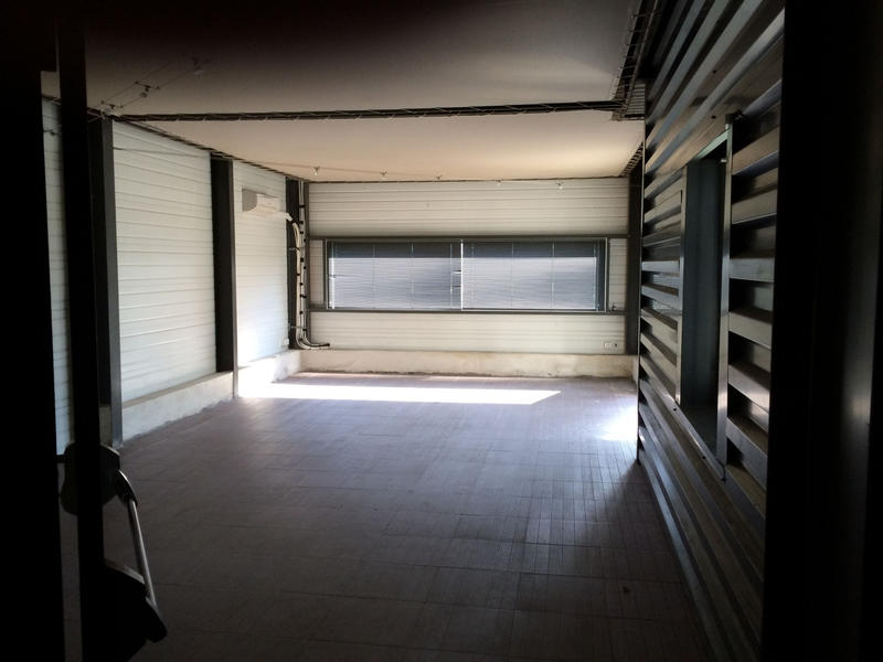 Entrepôt - 1 455 m²