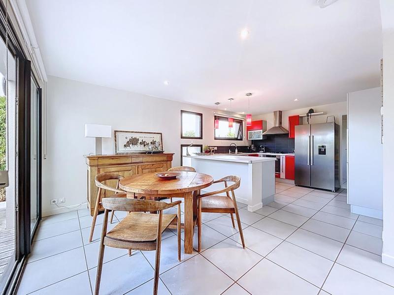 Maison d'architecte - 130 m² - 4 pièces