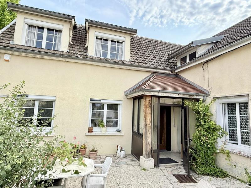 Maison - 145 m² - 6 pièces