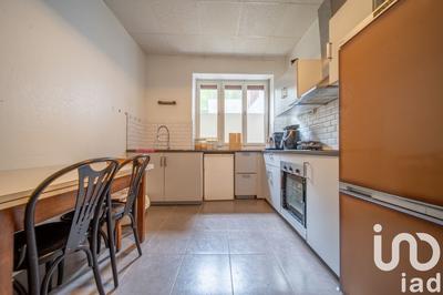 Maison - 230 m² - 7 pièces